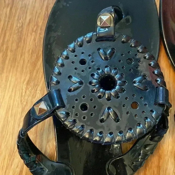 Jack Roger’s black waterproof thong sandals size 9 - great condition - Picture 2 of 4